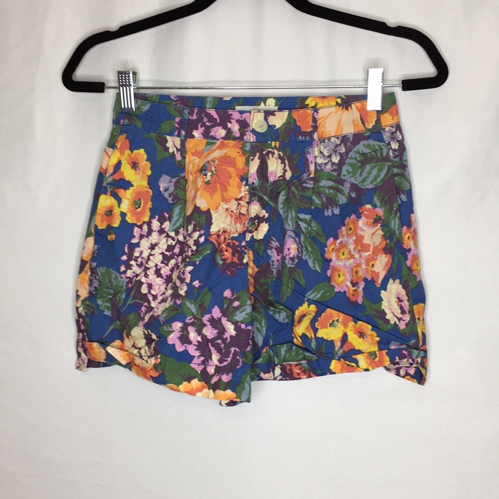 Urban Outfitters floral high rise shorts AW8